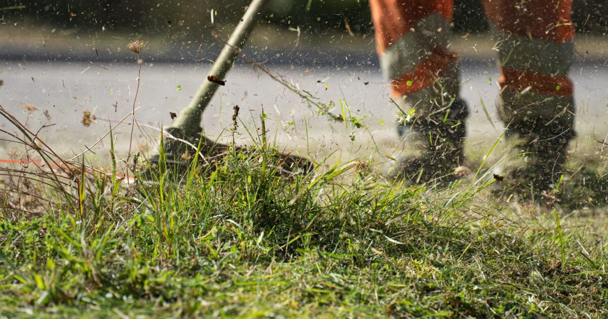 草刈り機のナイロンコードの正しい巻き方